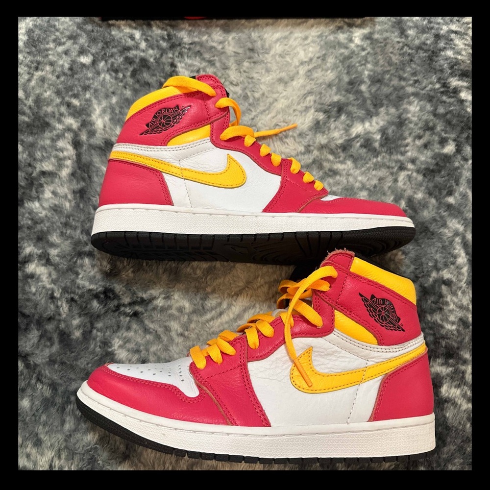Air Jordan 1 Retro High OG Sneakers ‘Light Fusion Red’